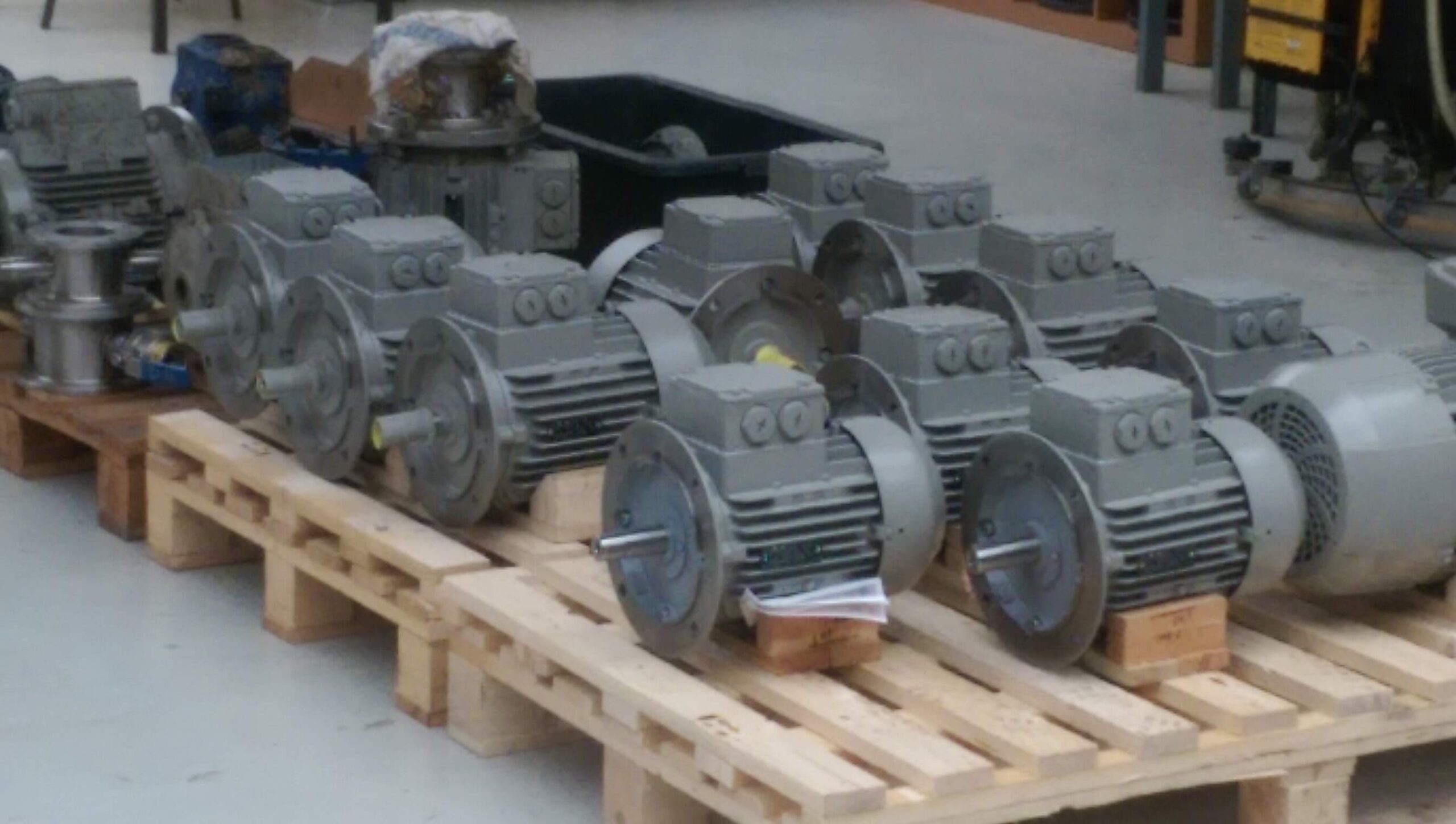 Revisie elektromotoren en generatoren & Verkoop